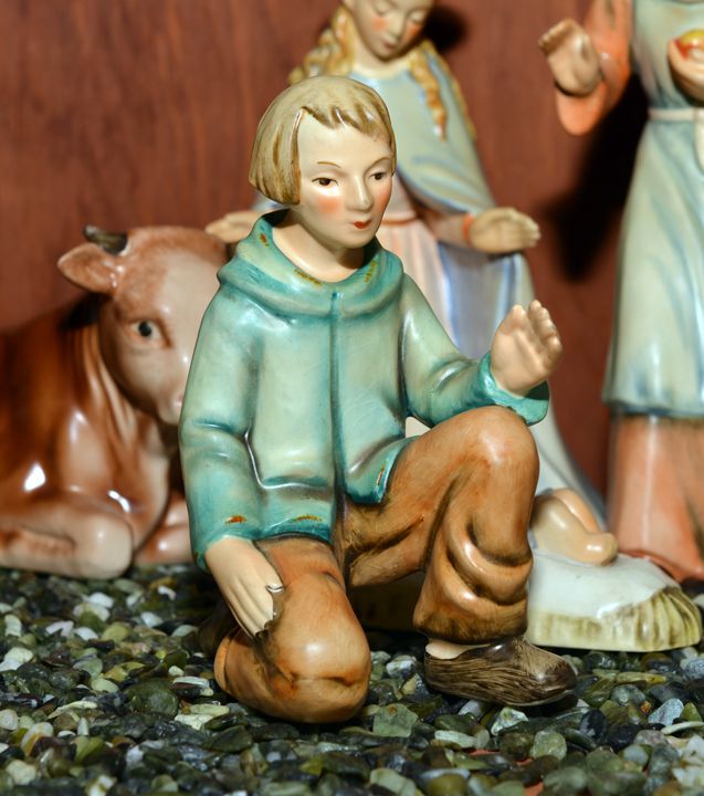 Goebel Hummel Nativity Set with Stable/Manger 1951 11 Figurines