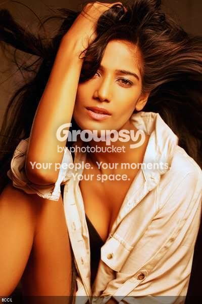 poonam-pandey-photos.jpg